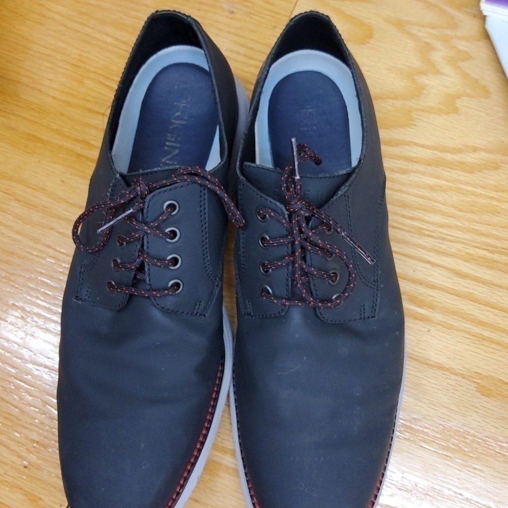 Cole Haan original black lace up men's size 10 EUC